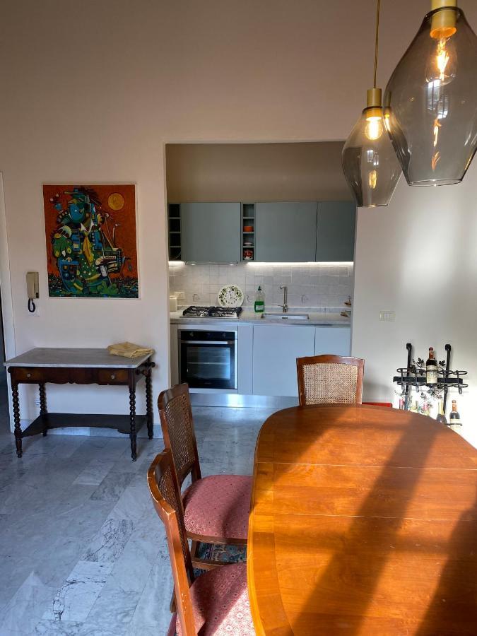 Renovated Apartment With 3 Bedrooms In An Historic Palazzo Between Port And Old Town Livorno Exteriér fotografie